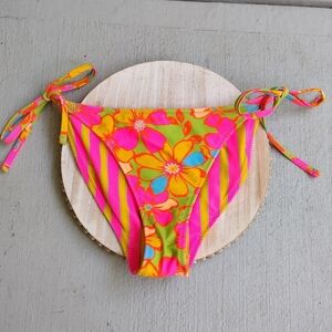 Women's Wild Fable Reversible Bikini Bottom M Multi-color